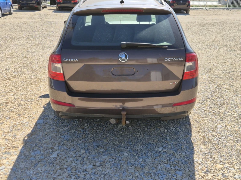 Skoda Octavia 2.0TDI 4X4 NAVI, снимка 7 - Автомобили и джипове - 51762035
