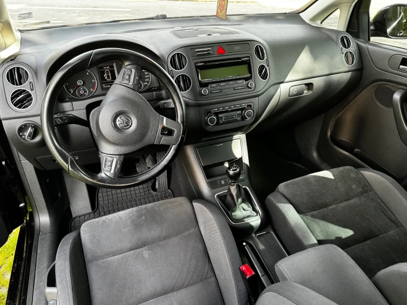 VW Golf Plus 1.6 TDI 105к.с., снимка 10 - Автомобили и джипове - 52074409