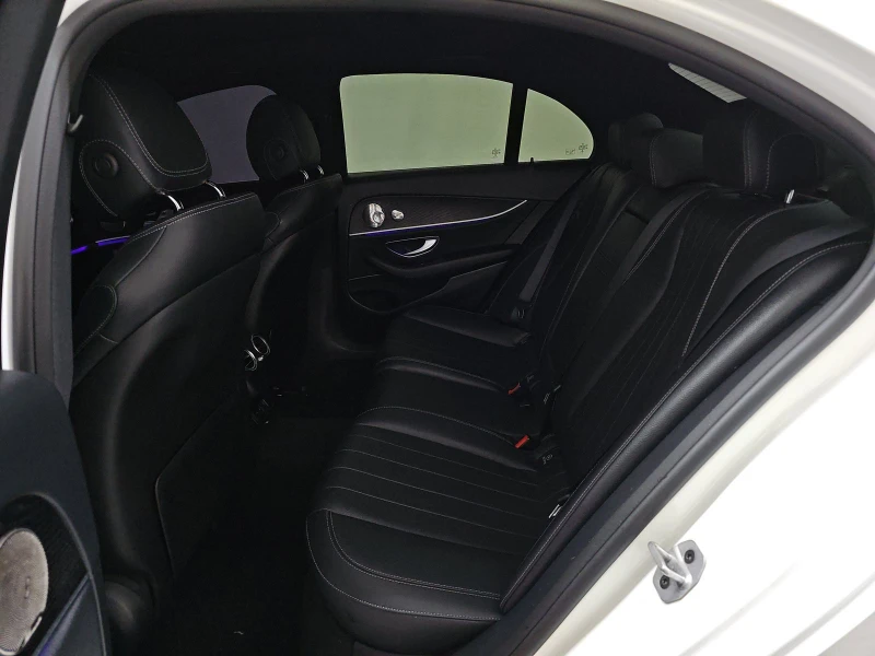 Mercedes-Benz E 350 4MATIC/BURMEISTER/ПОДГРЕВ/АВТОКРЕДИТ, снимка 11 - Автомобили и джипове - 52481356