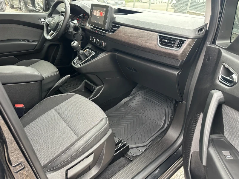 Renault Kangoo, снимка 11 - Автомобили и джипове - 52816298