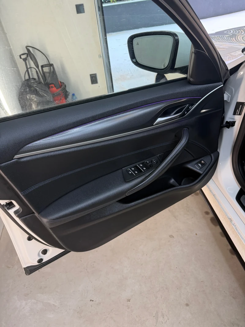 BMW 540 БЕЗУПРЕЧНО СЪСТОЯНИЕ НАПЪЛНО ОБСЛУЖЕНА М ПАКЕК , снимка 11 - Автомобили и джипове - 53076651