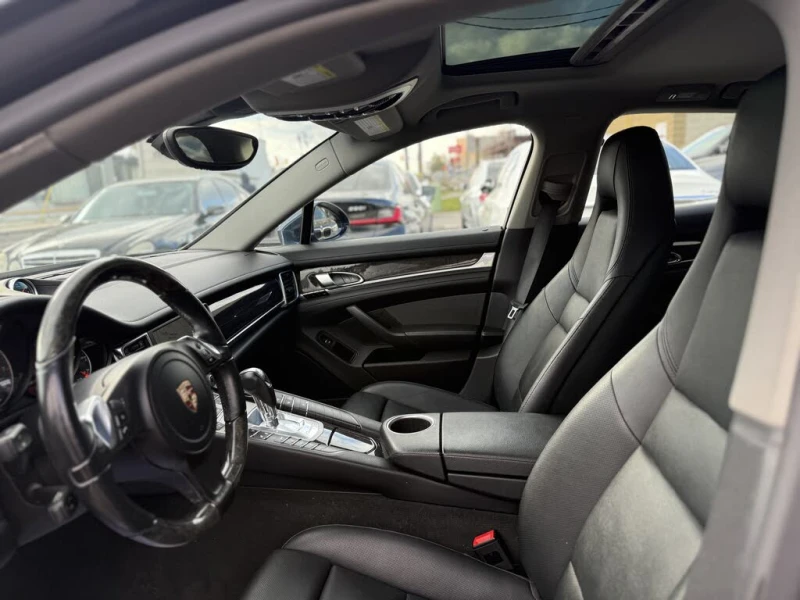 Porsche Panamera 4S * CARFAX * АвтоКредит* (ЦЕНА ДО БГ), снимка 14 - Автомобили и джипове - 53251611
