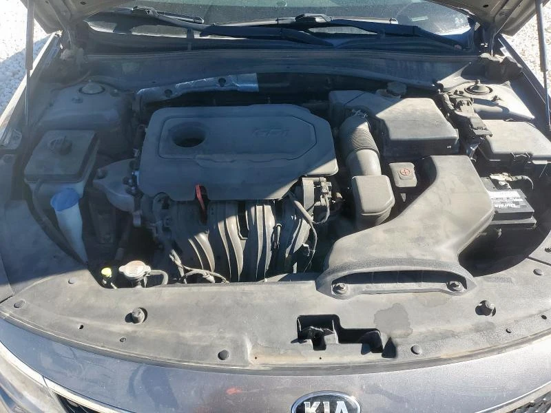 Kia Optima 2.4L 4 Front-wheel Drive, снимка 4 - Автомобили и джипове - 53075876