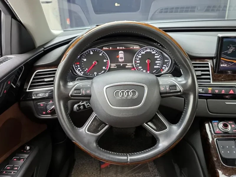 Audi A8 3.0 TDI Quattro, снимка 13 - Автомобили и джипове - 54564944