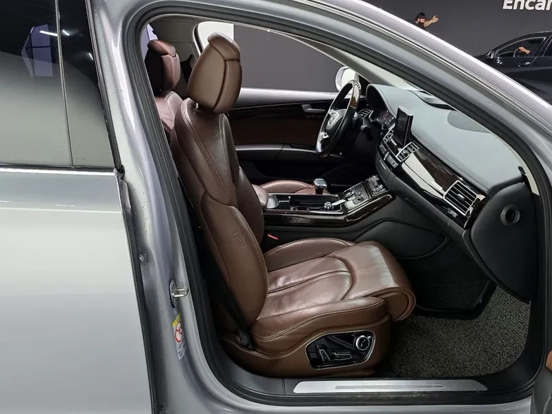 Audi A8 3.0 TDI Quattro, снимка 12 - Автомобили и джипове - 54564944