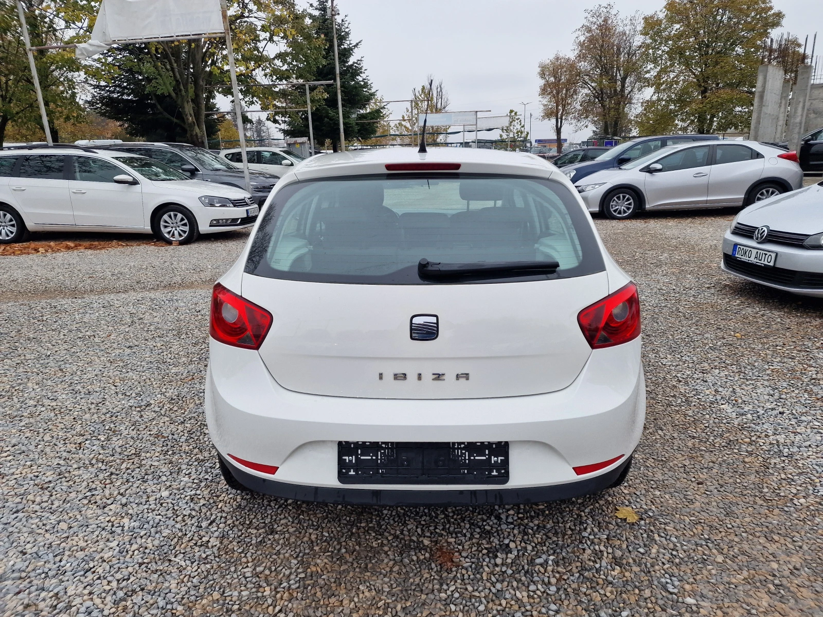 Seat Ibiza 1.4i-86k.s-EURO5 - изображение 5