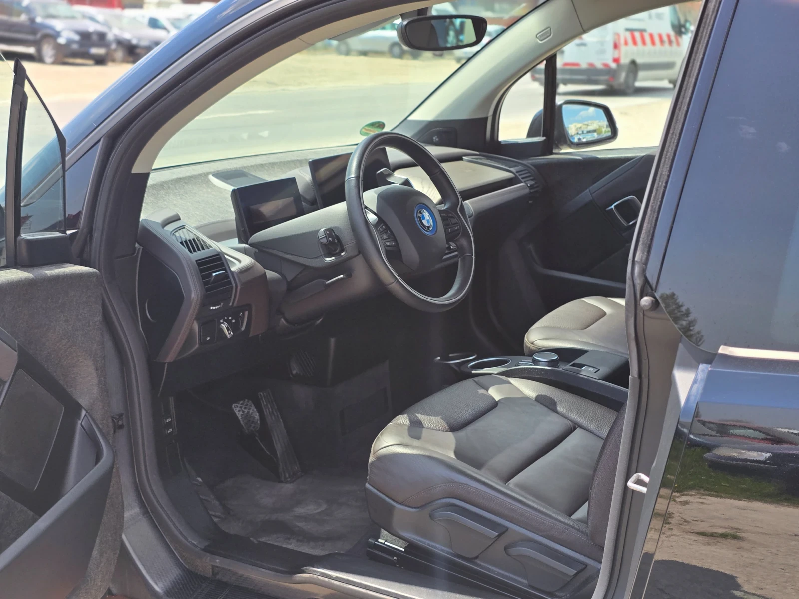 BMW i3 S* 120Ah * Road style edition * full extra  - изображение 7