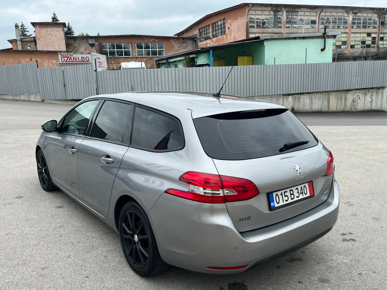Peugeot 308 SW 1.6BlueHDI 99hp * Navi * LED * Bluetooth - изображение 3