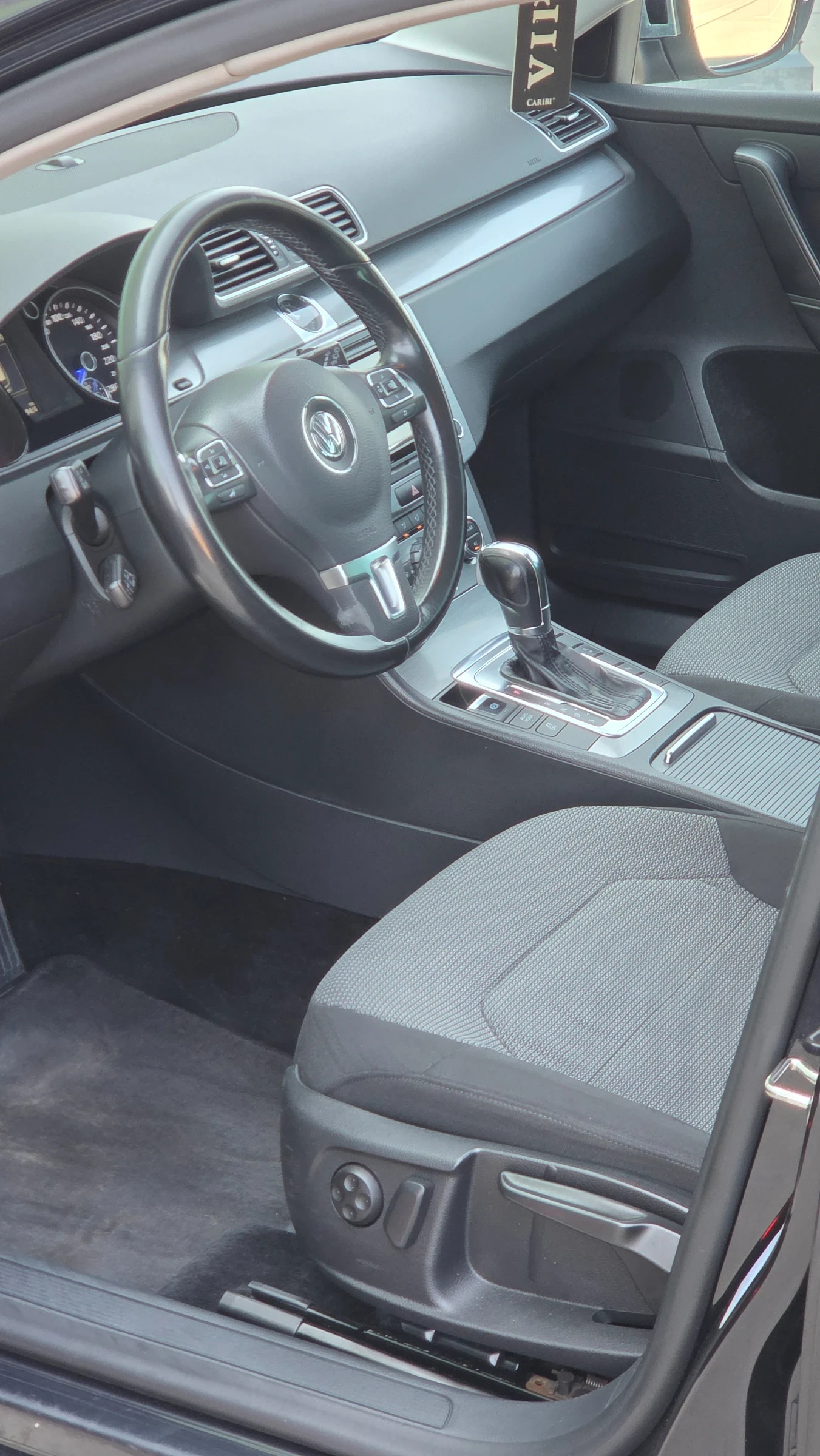 VW Passat 2.0 TDI - изображение 10