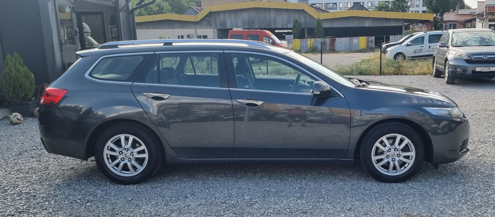 Honda Accord 2.0 i-VTEC - изображение 4
