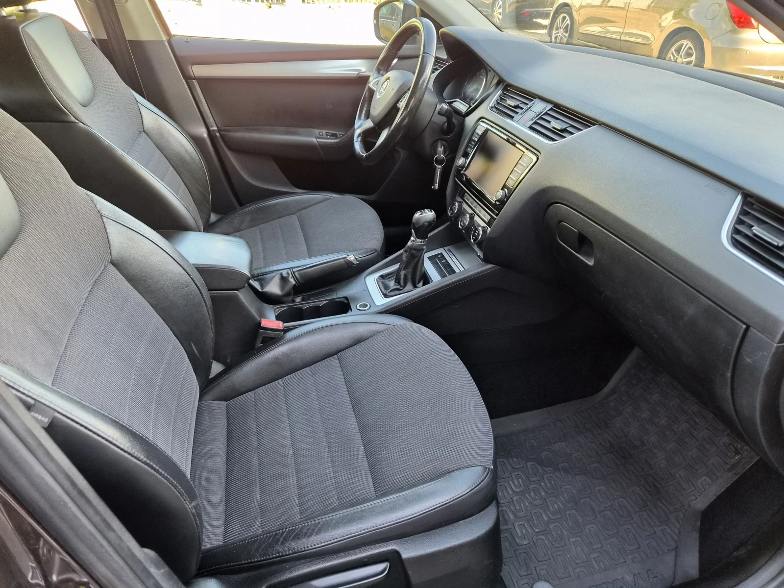 Skoda Octavia 2.0TDI 4X4 NAVI | Mobile.bg � ����������� 13