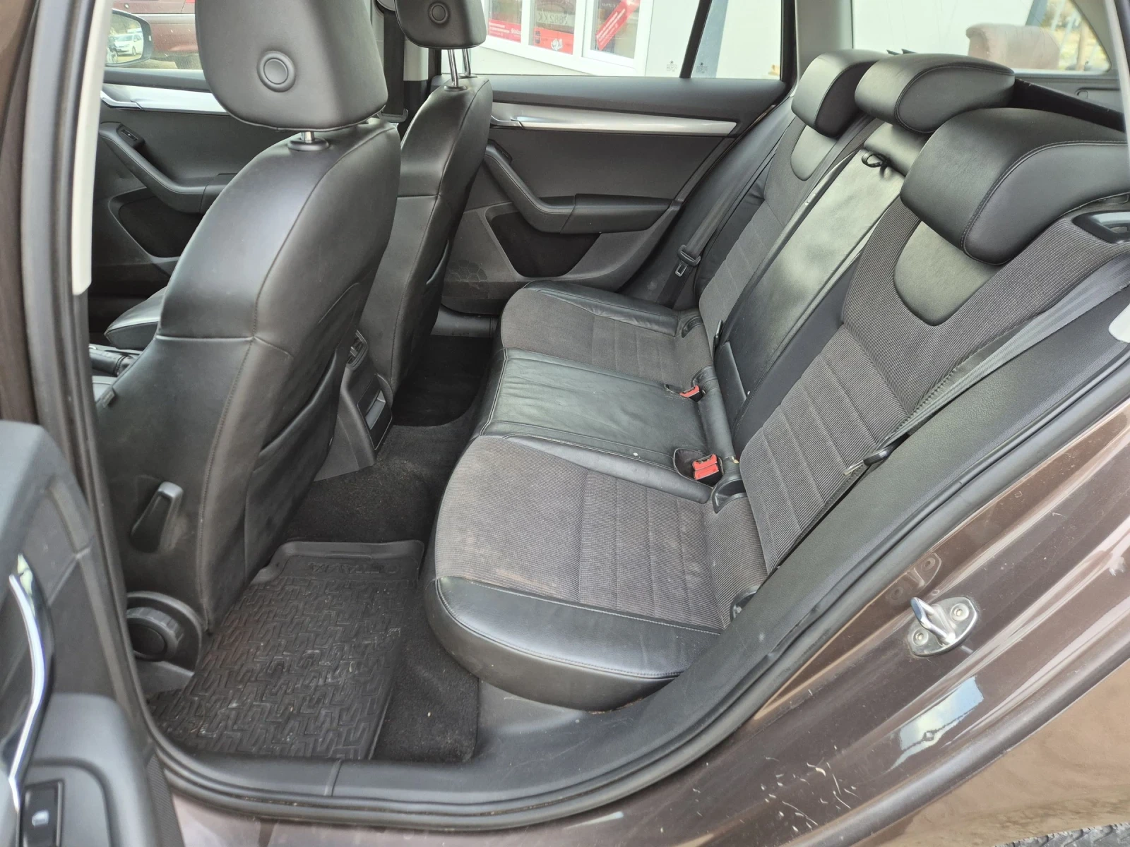 Skoda Octavia 2.0TDI 4X4 NAVI | Mobile.bg � ����������� 13