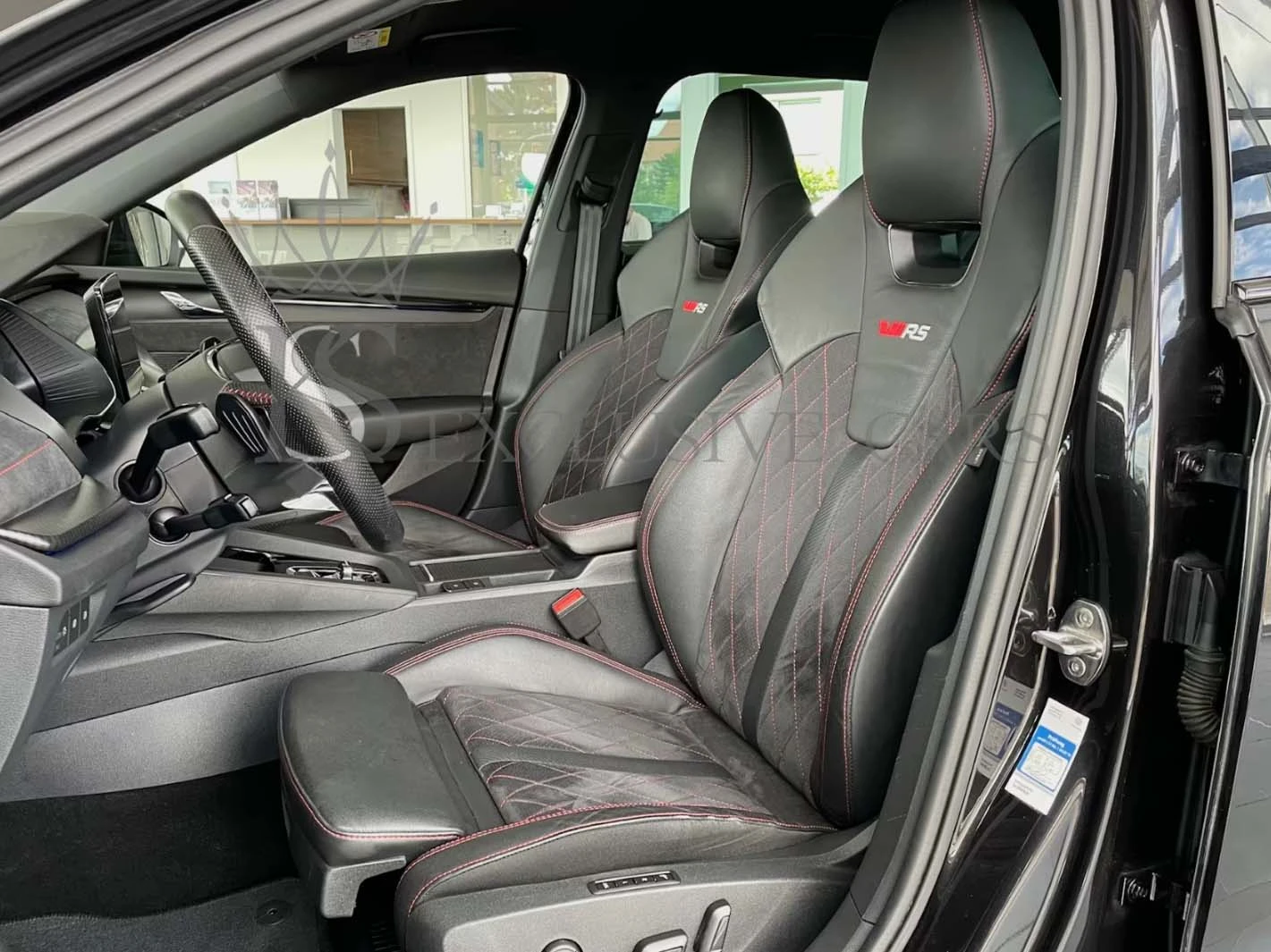 Skoda Octavia COMBI* RS FIRST EDITION iV* HUD* CANTON* МАСАЖ*  - изображение 7