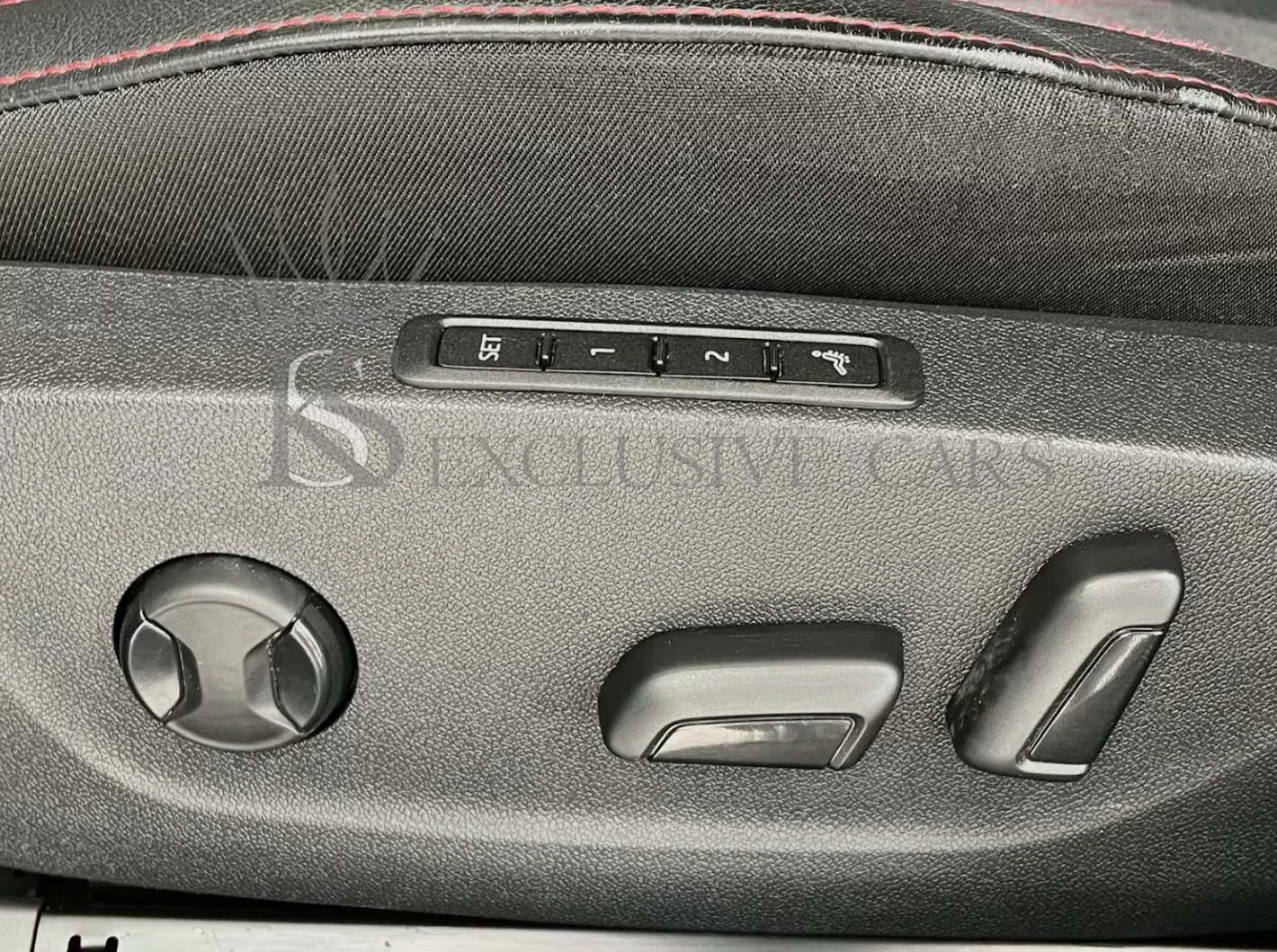 Skoda Octavia COMBI* RS FIRST EDITION iV* HUD* CANTON* МАСАЖ*  - изображение 6