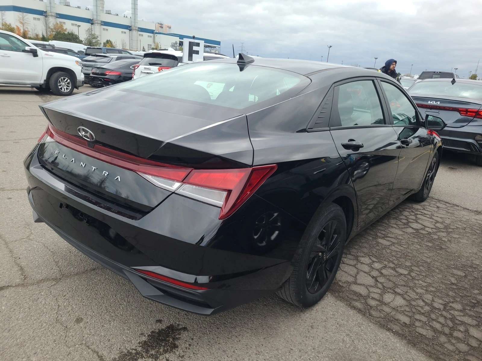 Hyundai Elantra PREFFERED * * CARFAX * *   * *  | Mobile.bg   3