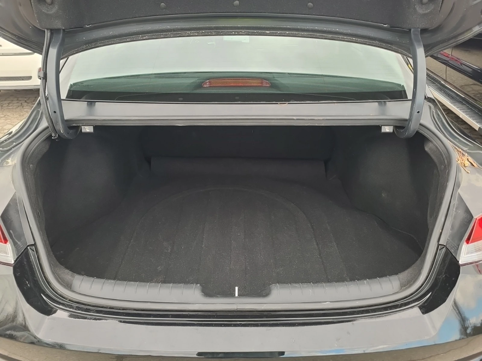 Hyundai Elantra PREFFERED * * CARFAX * *   * *  | Mobile.bg   12