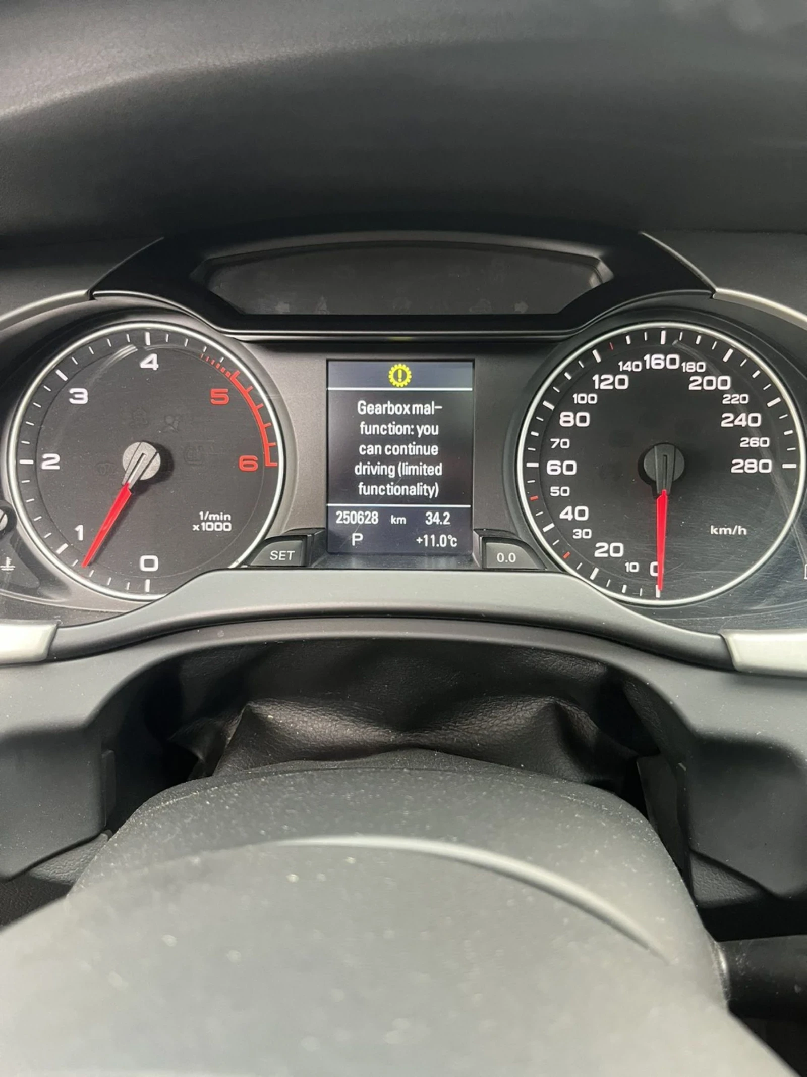 Audi A4 Audi a4 b8 3.0tdi Quattro - изображение 8