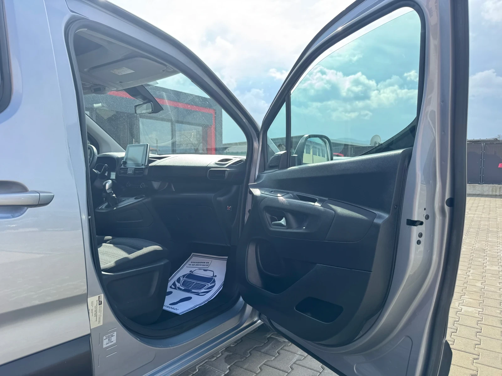 Opel Combo Инвалиден , снимка 13 - Автомобили и джипове - 53749600