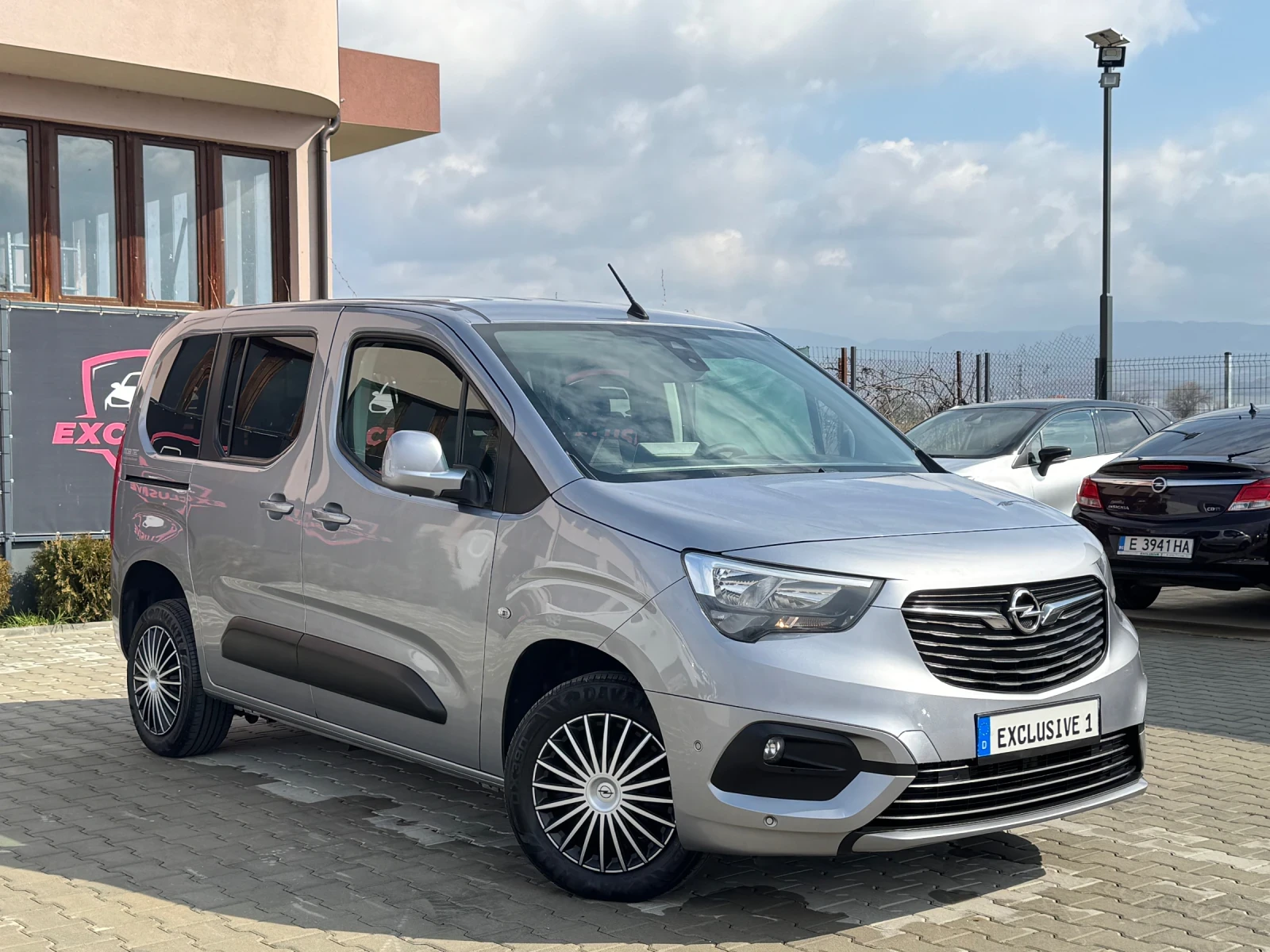 Opel Combo Инвалиден , снимка 7 - Автомобили и джипове - 53749600