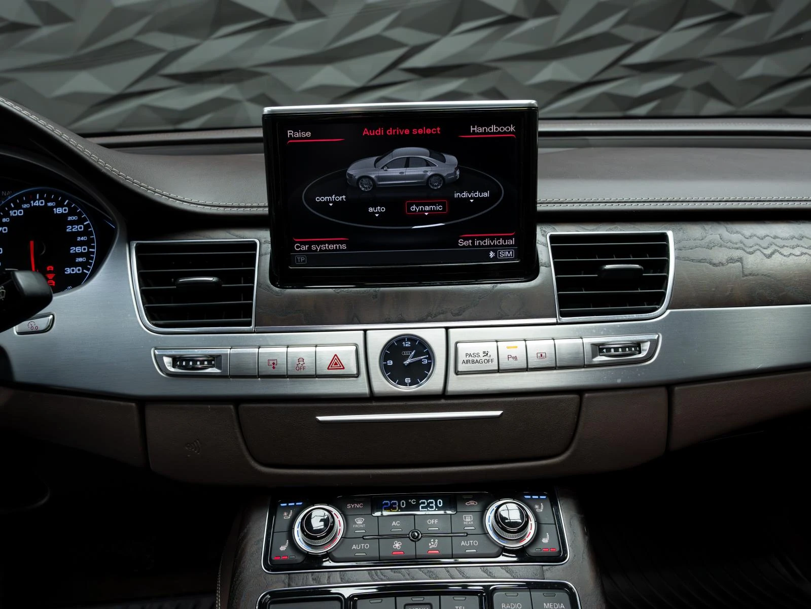 Audi A8 4.2 TDI* QUATTRO* BOSE* 3XTV* LONG* LED* ОБДУХВ* P, снимка 14 - Автомобили и джипове - 54206612