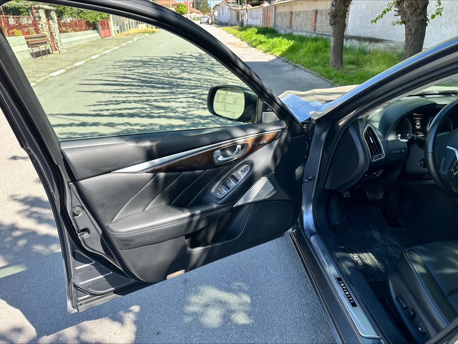 Infiniti Q50 Twin Turbo, снимка 5 - Автомобили и джипове - 54226520