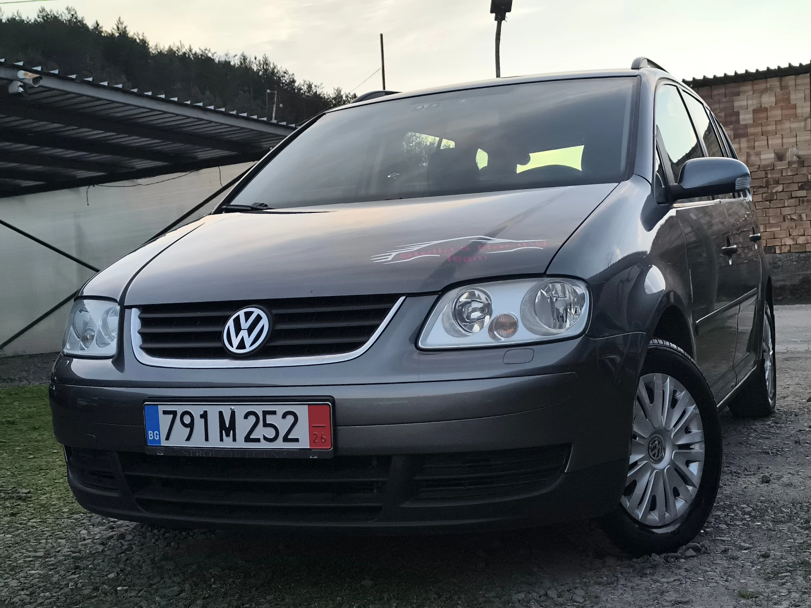 VW Touran -1.9TDI-105кс-6 скорости-КЛИМАТРОНИК-, снимка 7 - Автомобили и джипове - 54234434