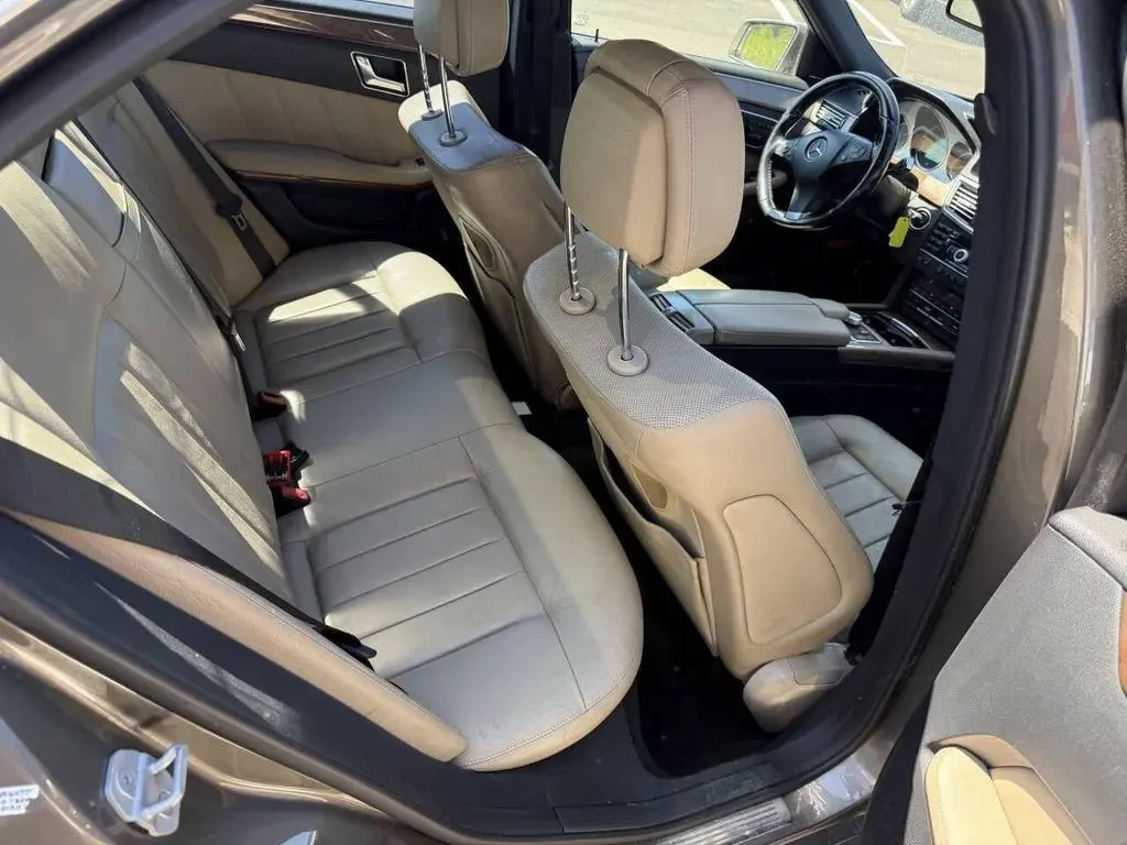 Mercedes-Benz E 500 4matic* AMG* Обдухване* Масаж, снимка 7 - Автомобили и джипове - 54440879