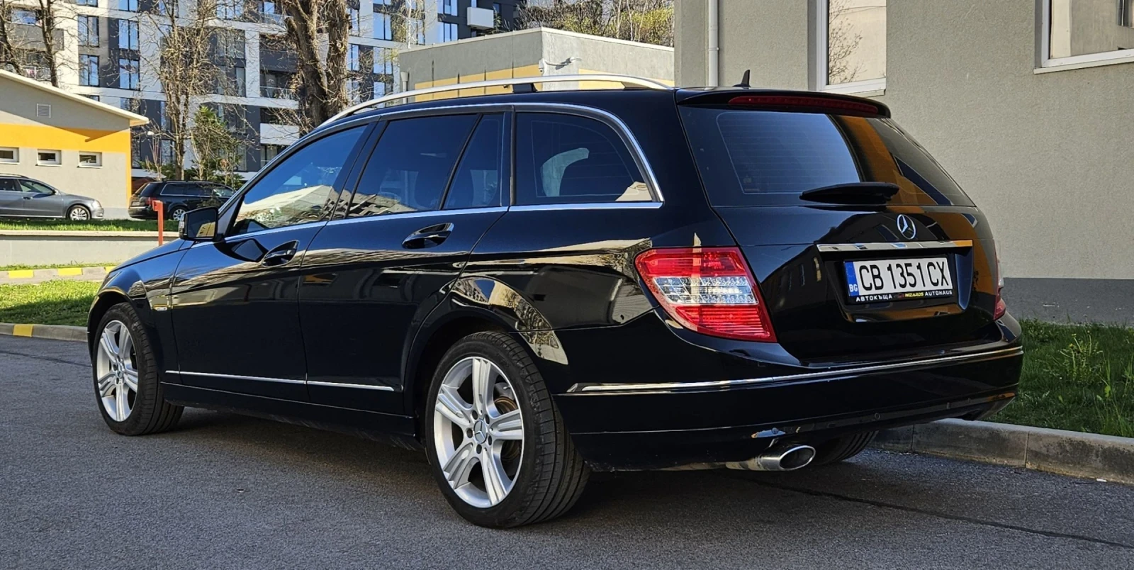 Mercedes-Benz C 220 BlueEFFICIENCY, снимка 2 - Автомобили и джипове - 54511316
