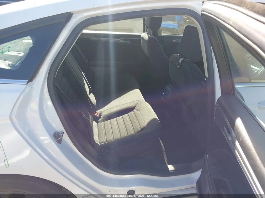 Ford Fusion 1.5l Se, снимка 8 - Автомобили и джипове - 54568899
