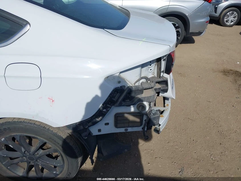Ford Fusion 1.5l Se, снимка 6 - Автомобили и джипове - 54568899