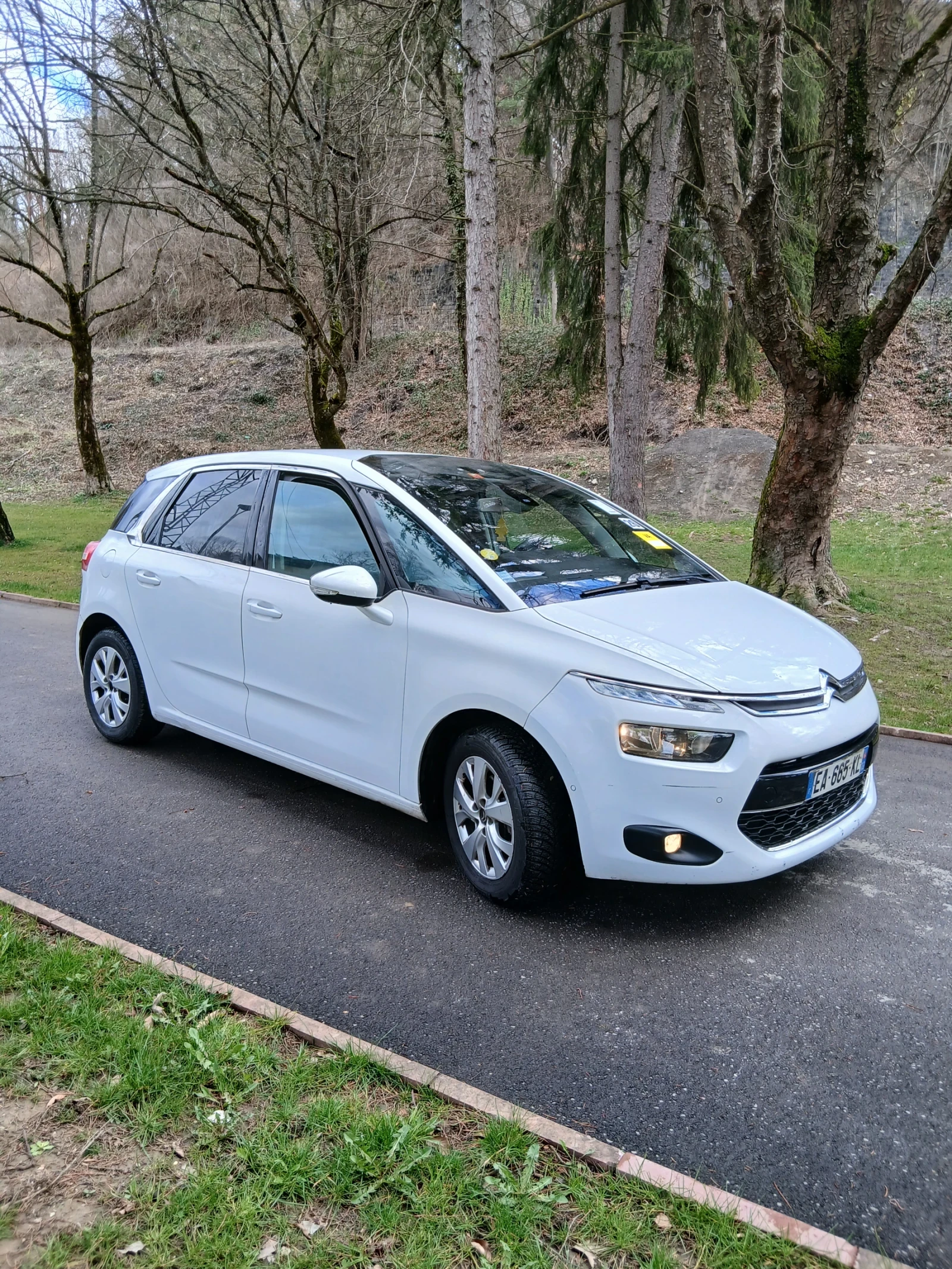 Citroen C4 Picasso FACE NAVI 2016г EVRO 6, снимка 10 - Автомобили и джипове - 54730823
