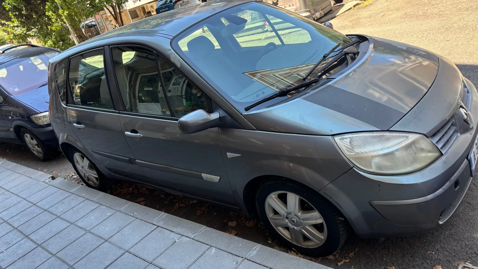 Renault Scenic, снимка 3 - Автомобили и джипове - 54795196