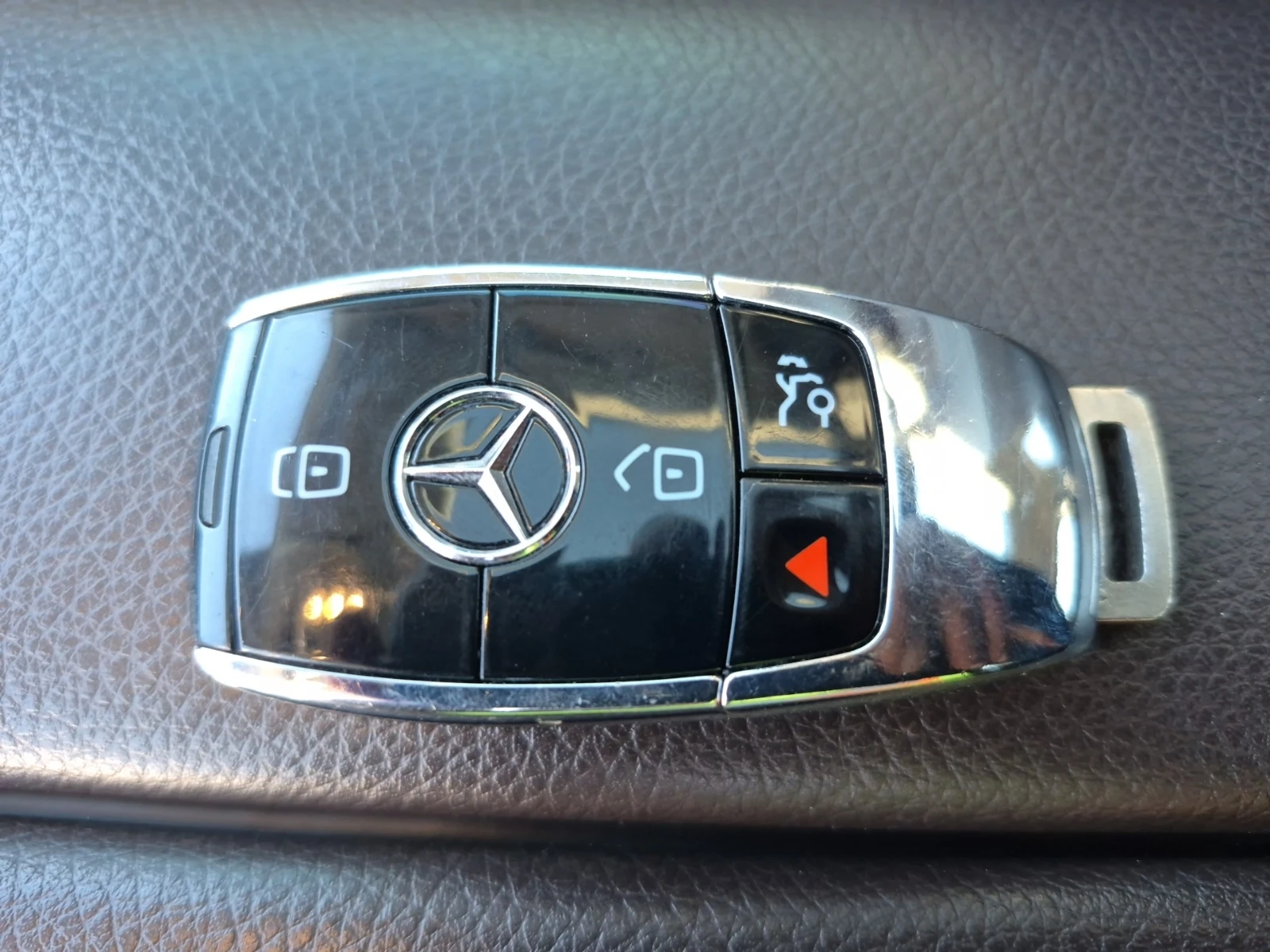 Mercedes-Benz GLS 450 4MATIC* АMG PACK* Автофинансиране* , снимка 6 - Автомобили и джипове - 55014454