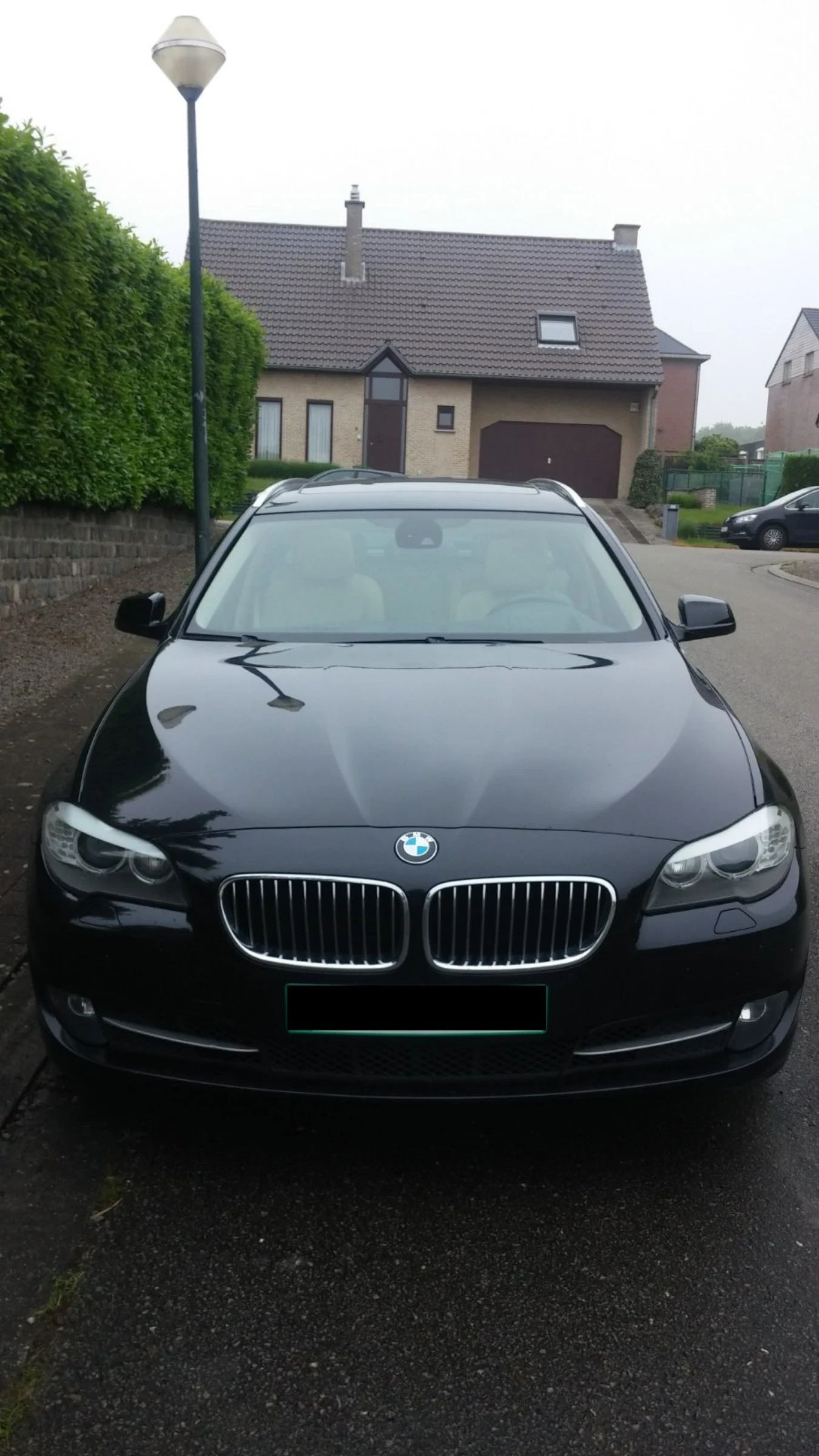 BMW 520 Комби / панорама / динамикдрайв