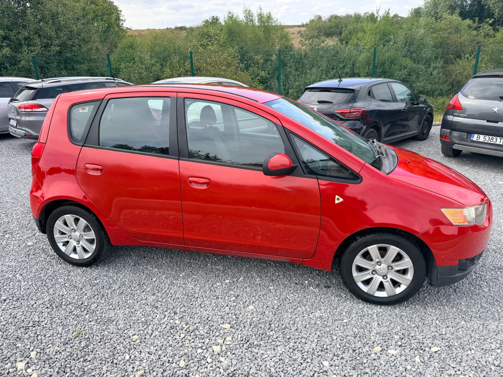 Mitsubishi Colt 1.3i, снимка 4 - Автомобили и джипове - 56049434