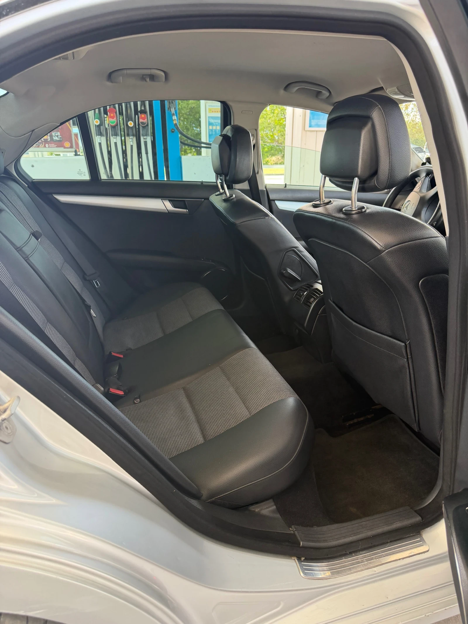 Mercedes-Benz C 220 OM646 Мотора, снимка 8 - Автомобили и джипове - 56203228