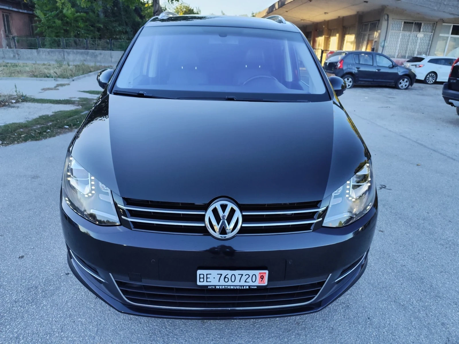 VW Sharan 2.0 TSI Highline Швейцария , снимка 2 - Автомобили и джипове - 56339840