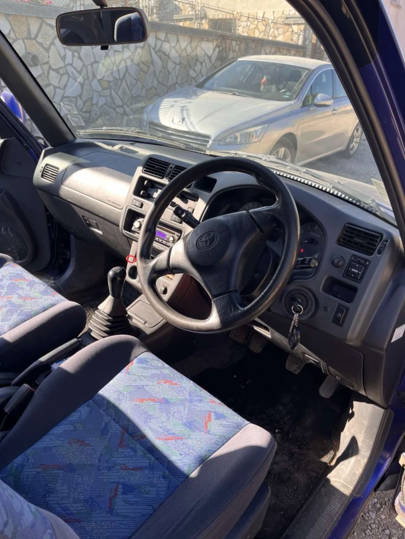 Toyota Rav4, снимка 8 - Автомобили и джипове - 47729563