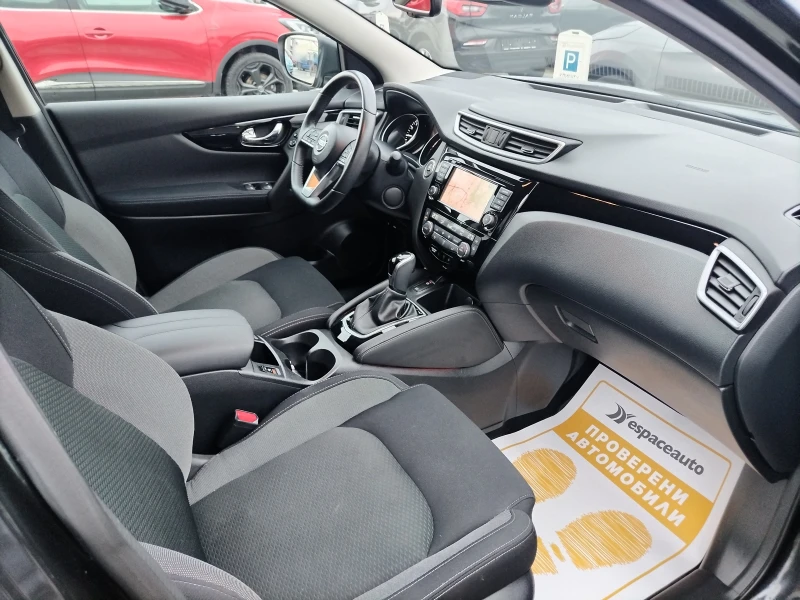 Nissan Qashqai 1.3 TCe /160к.с. N-CONNECTA, снимка 14 - Автомобили и джипове - 48012237