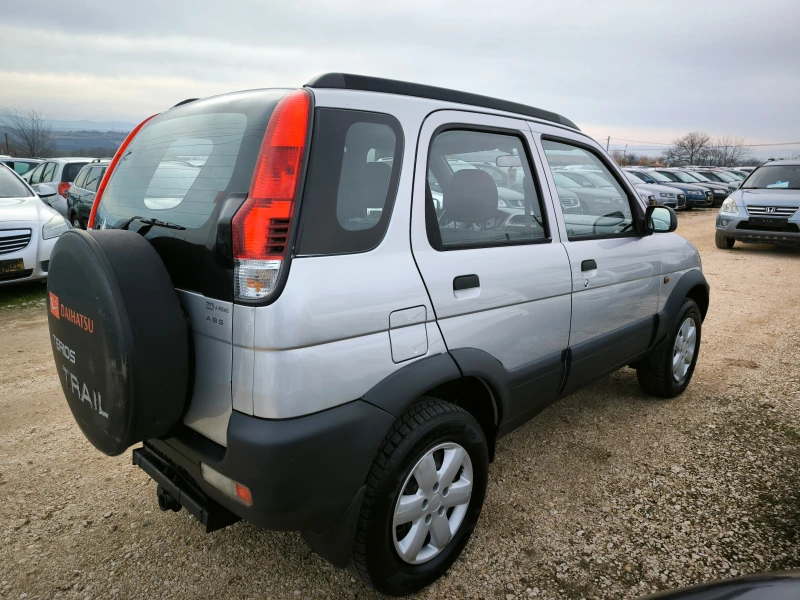 Daihatsu Terios 1, 5i 4x4, снимка 4 - Автомобили и джипове - 49542052