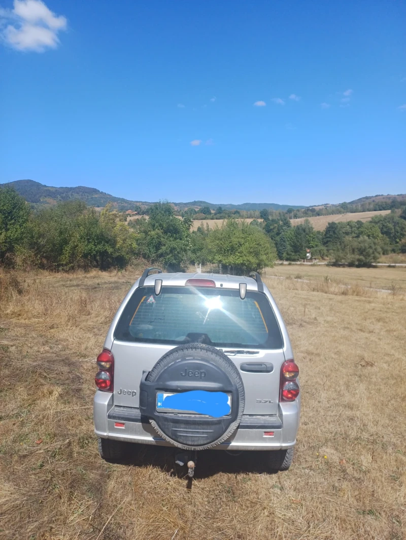 Jeep Cherokee, снимка 8 - Автомобили и джипове - 52773616