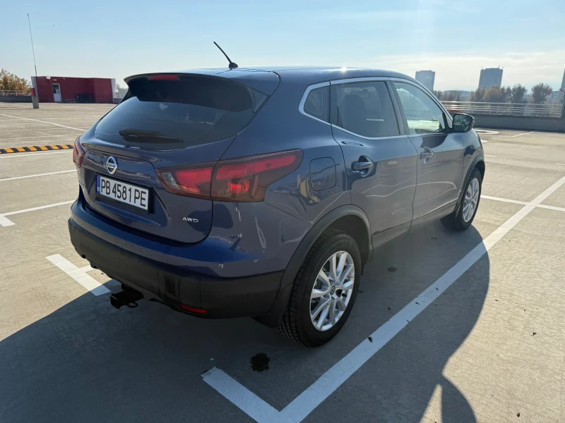 Nissan Qashqai Nissan Qashqai 2.0 4x4, снимка 4 - Автомобили и джипове - 52598137