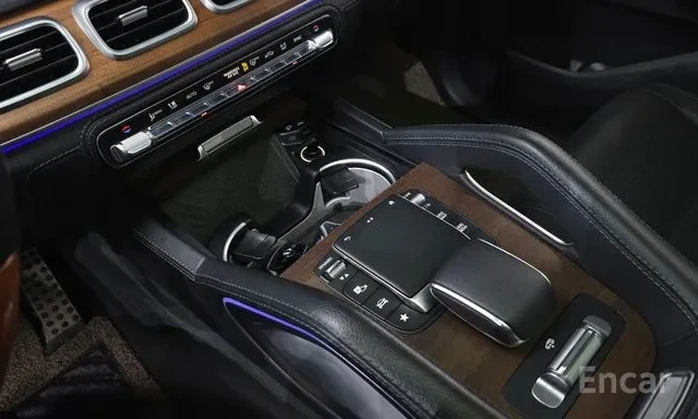 Mercedes-Benz GLS 400 D * AMG * ОБДУХВАНЕ * BURMESTER * HEAD UP * 360 * , снимка 10 - Автомобили и джипове - 56022678