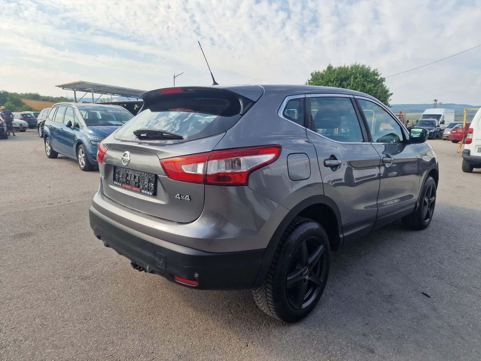 Nissan Qashqai 1.6dci 4x4 КАМЕРА  - изображение 6
