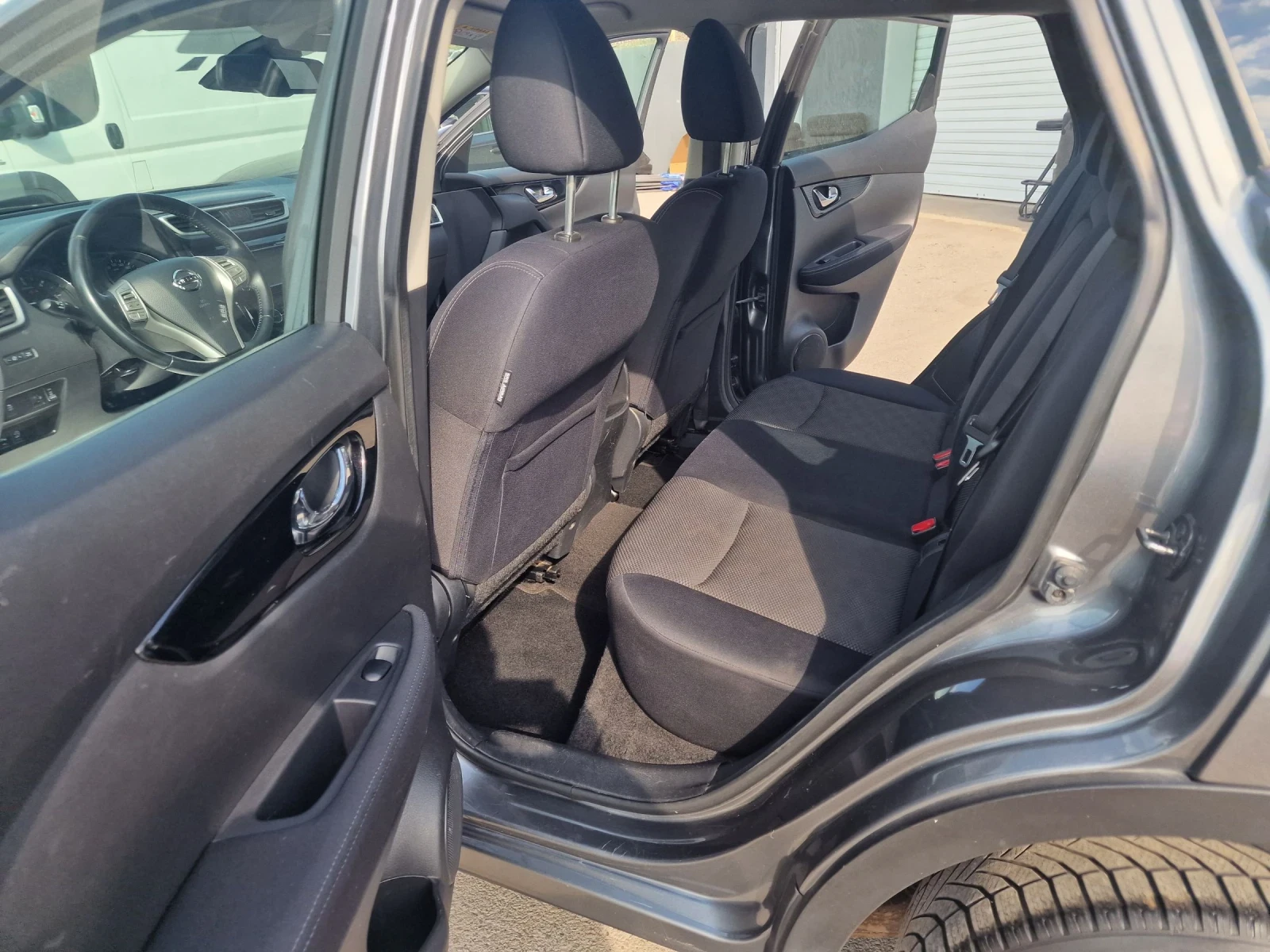 Nissan Qashqai 1.6dci 4x4  -10% | Mobile.bg   14