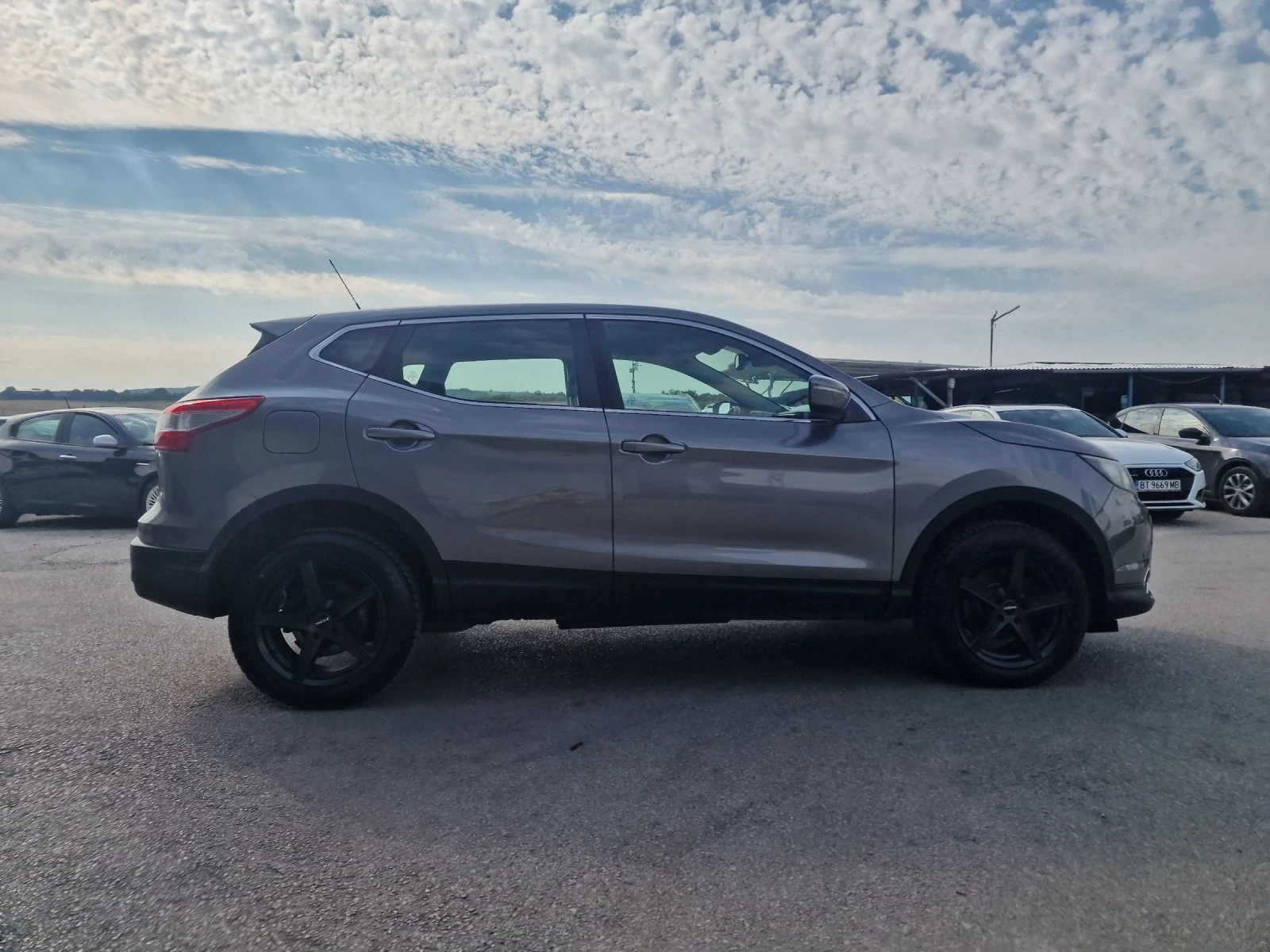 Nissan Qashqai 1.6dci 4x4 КАМЕРА  - изображение 8