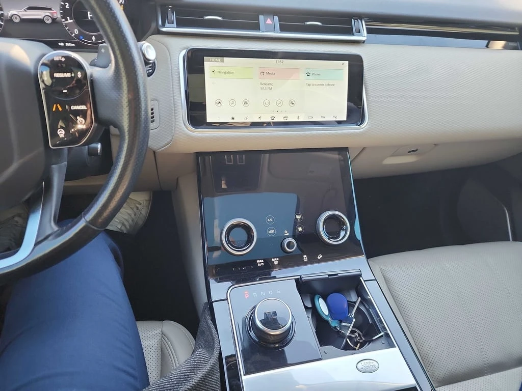 Land Rover Range Rover Velar * S * CARFAX * БЕЗ ПЪРВОНАЧАЛНА ВНОСКА - изображение 9