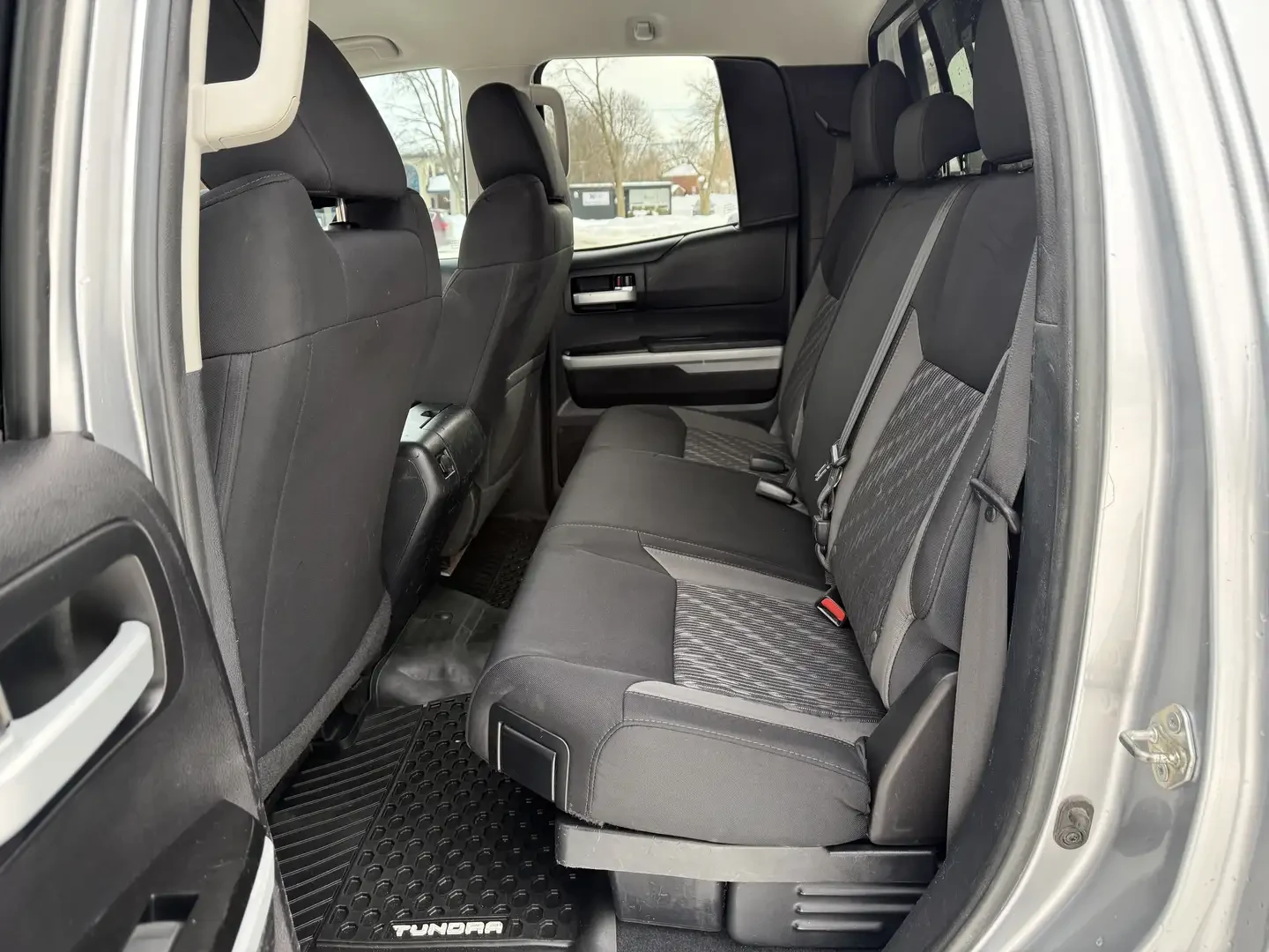 Toyota Tundra SR5 * * 5.7 V8 * * CARFAX * * ���� ������ * *  | Mobile.bg � ����������� 14