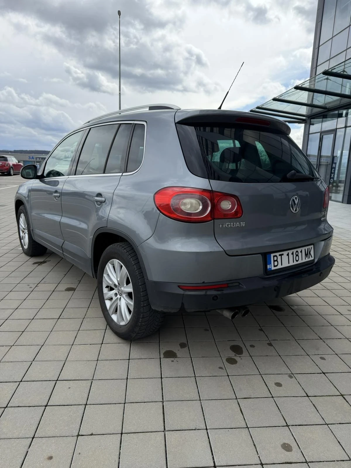 VW Tiguan 2.0 TDI 170, снимка 10 - Автомобили и джипове - 54006452