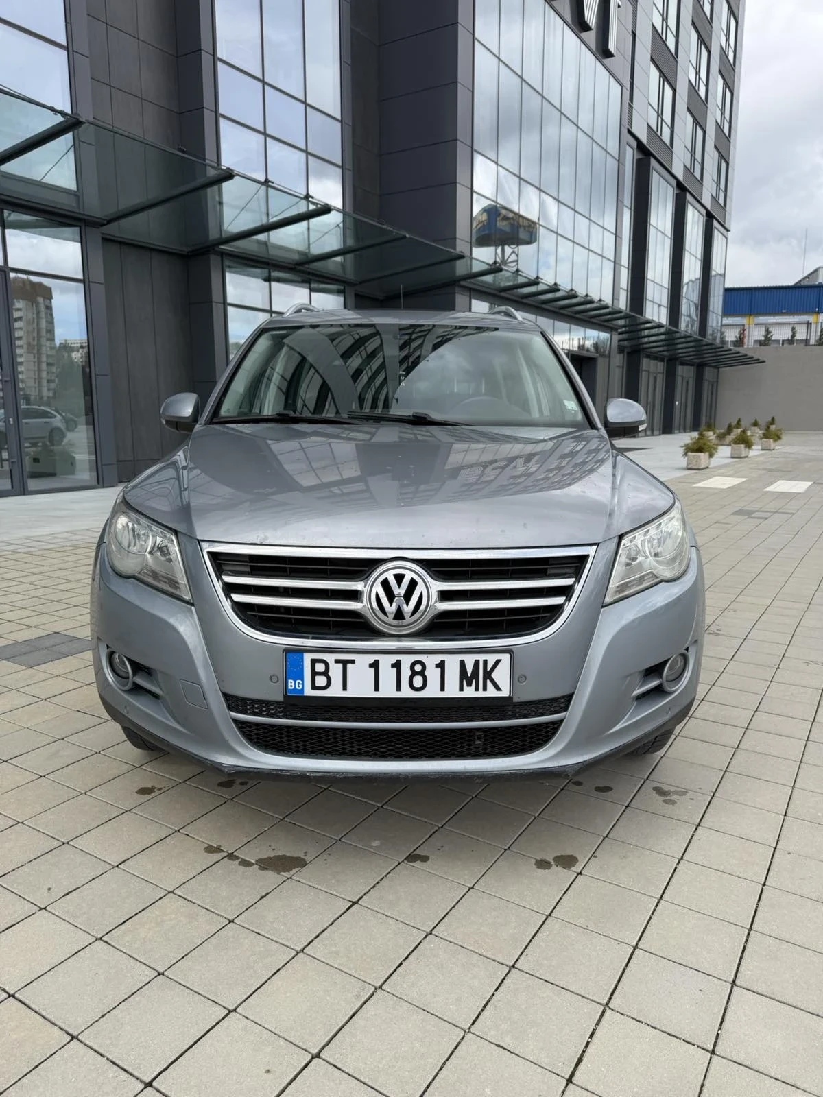 VW Tiguan 2.0 TDI 170, снимка 3 - Автомобили и джипове - 54006452